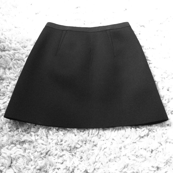 Topshop Dresses & Skirts - NWOT Topshop scuba skirt
