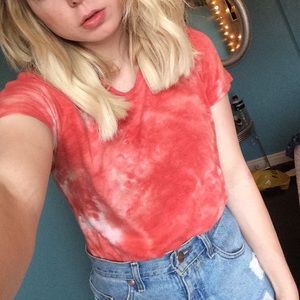 reddish/pink tie die shirt