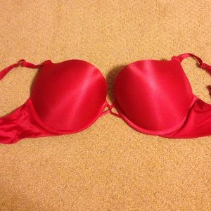 Red VICTORIA'S SECRET BOMBSHELL