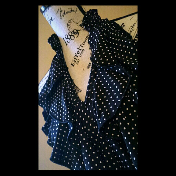 Body Central sleeveless polka dot top
