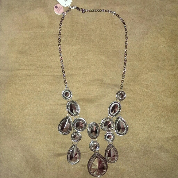 Statement Necklace - Picture 2 of 4