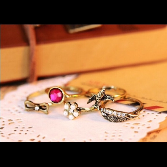 4 peice ring set! - Picture 3 of 3