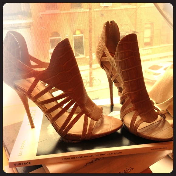 Elizabeth and James neutral crock embossed heels