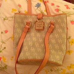 Dooney & Bourke