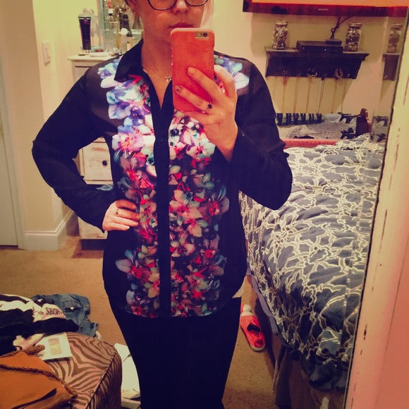 Express dress shirt.