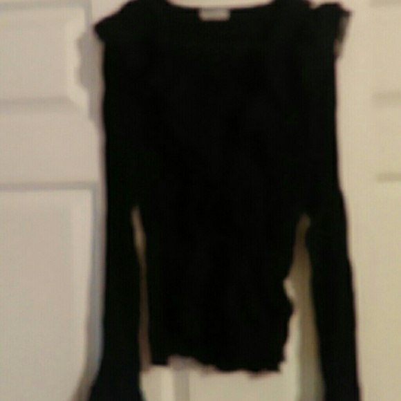 👑GORGEOUS BLACK RUFFLED BLOUSE🎊🎉🎀