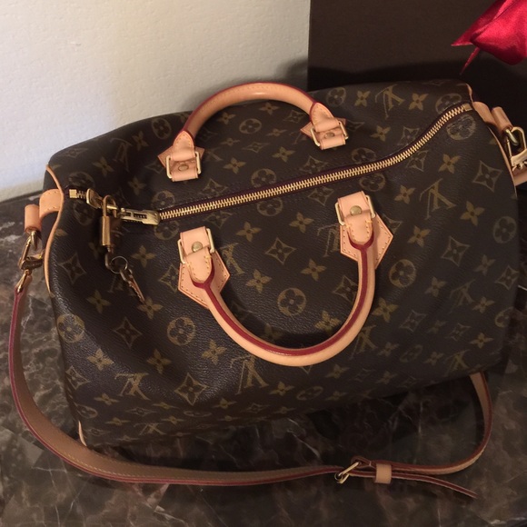 NFS. Authentic Louis Vuitton Speedy 35 Bandouliere - Picture 3 of 4