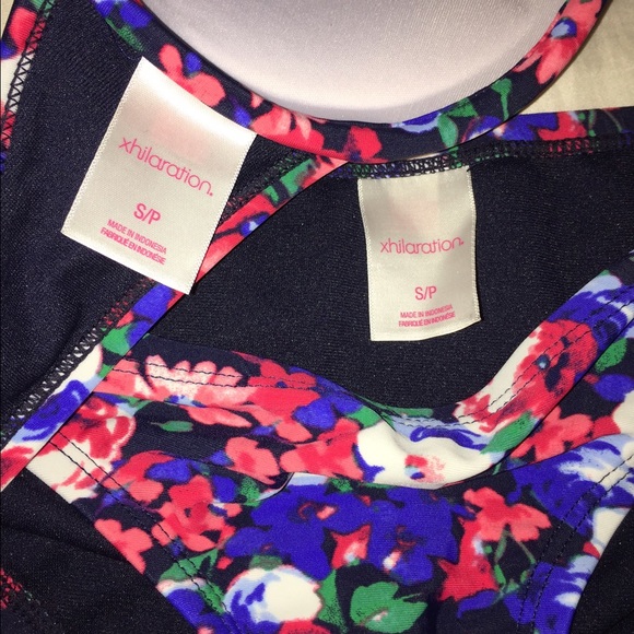 Bikini - Picture 2 of 4