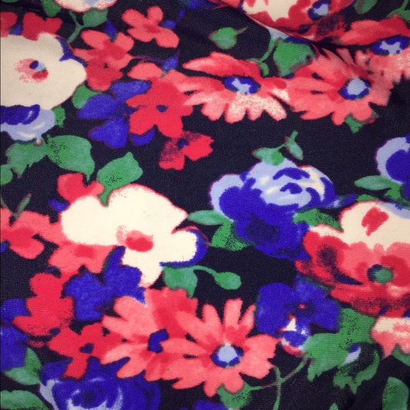 Bikini - Picture 4 of 4