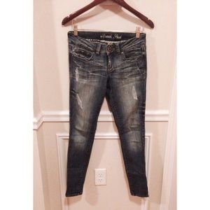 Sneak peek skinny jeans