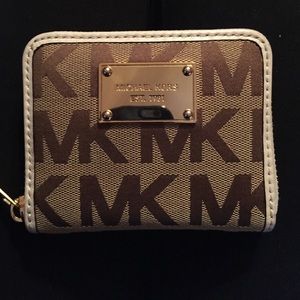 Micheal Kors Wallet