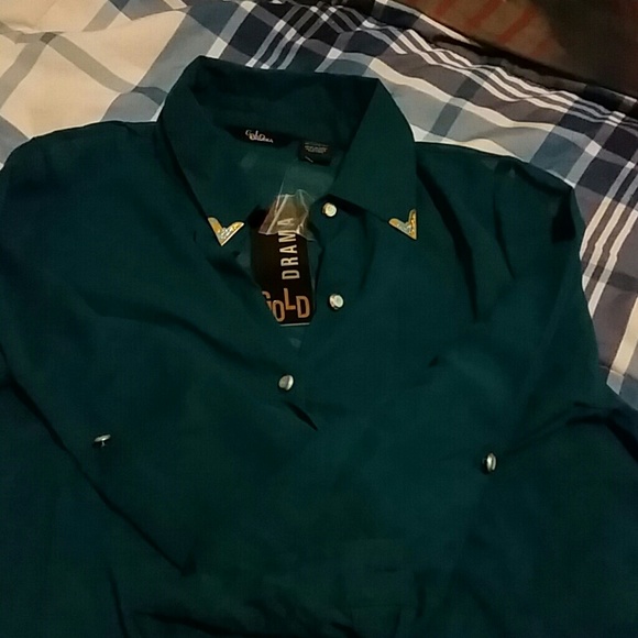 Shirt - Picture 2 of 3