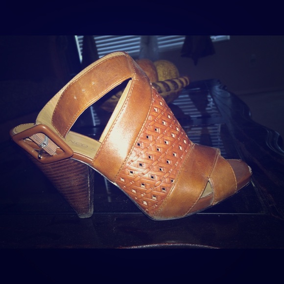 Leather mule with ankle strap