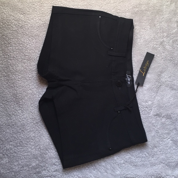 Shorts - Picture 3 of 3