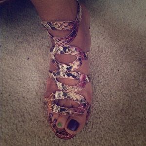 Snake sandal