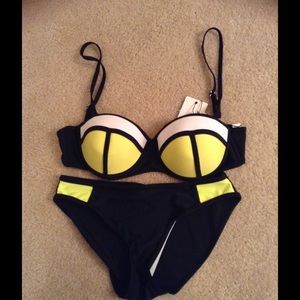 🎉Brand-New🎉 Bathing Suit