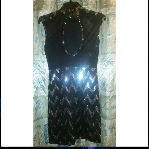 privately privileged dress - Picture 2 of 3