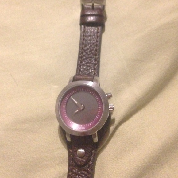 Watch ! - Picture 2 of 3