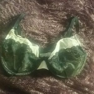 Victorias secert bra black and white 36ddd