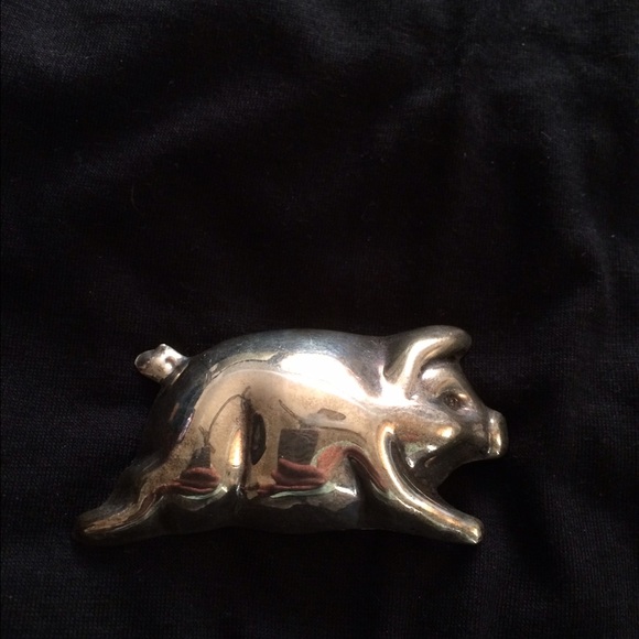 Silver pig pin