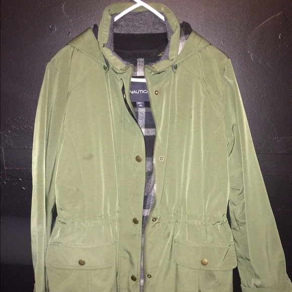 Olive green coat - Picture 2 of 4