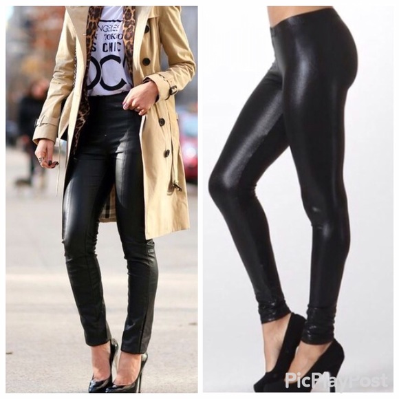 🆕🎀 Sleek Black Liquid Leggings