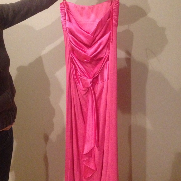 Prom dress - Picture 2 of 4