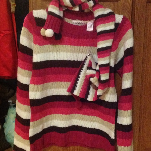Sweater with matching scarf (i do offers)