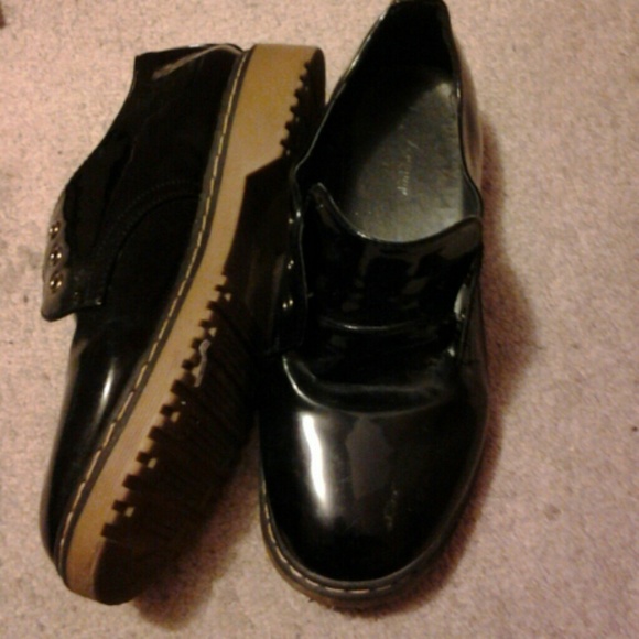 Fashion shoes