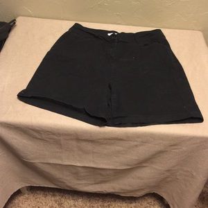 Black Croft & Barrow shorts Sz16