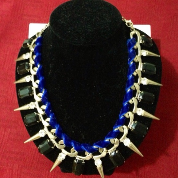 NWT Spike Necklace - Picture 2 of 2