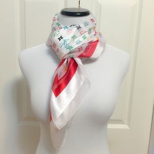 Cute multicolor scarf