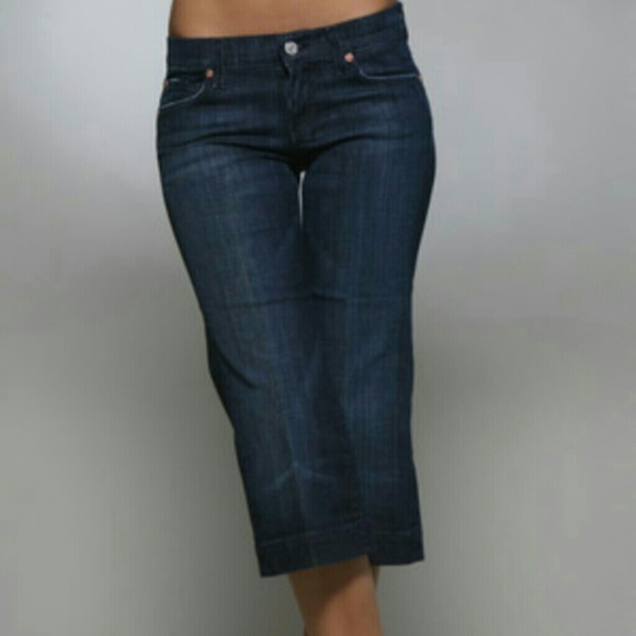 NWOT Seven For All Mankind 7 capris jeans