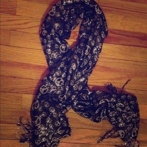 Black and white peace sign scarf