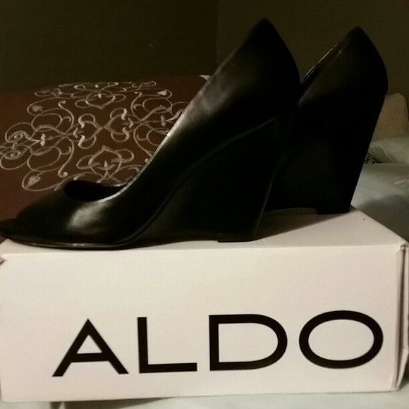 ALDO Ortwine Peekaboo Toe High-heeled Wedges - Picture 4 of 4