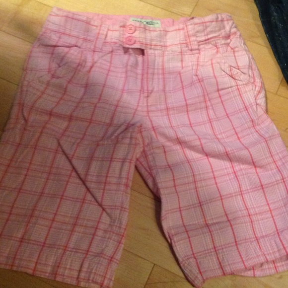Kids pink checkered shorts!