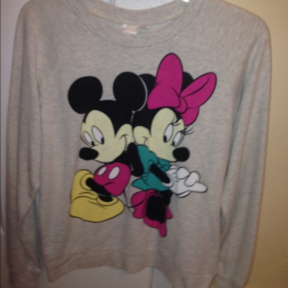 Disney sweater - Picture 1 of 2