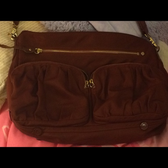 Mz wallace rust color Hayley Bedford nylon.
USED