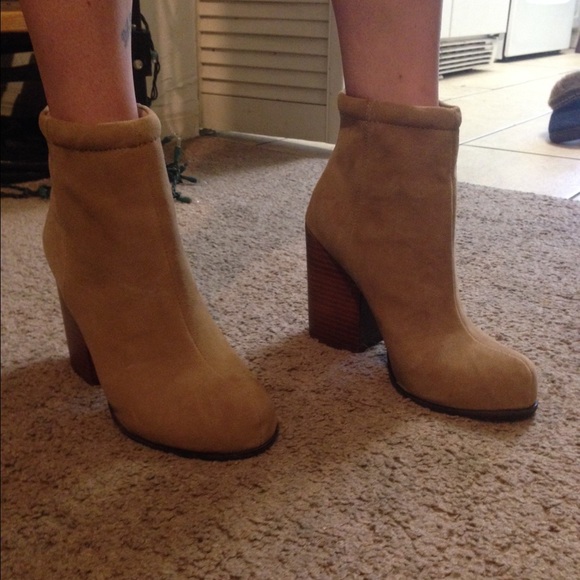 Jeffrey Campbell Suede Rumble Boot - Taupe