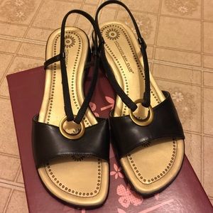 Montego Bay Club slip on flats shoes