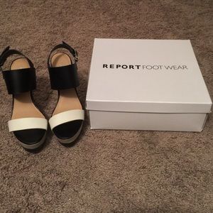 Report Footwear Wedges