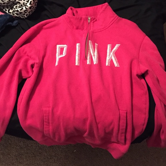 VICTORIA SECRET HALF ZIP😊