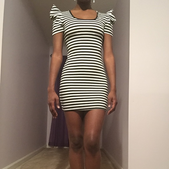 Forever 21 Dresses & Skirts - Bodycon dress