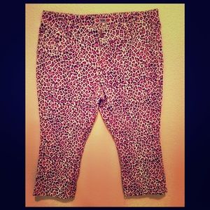Hot Pink Zebra Capris 💕