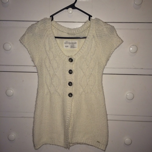 Very cute, dressy Aeropostale top❤️