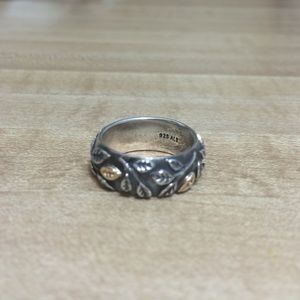 Pandora Ring Size 6