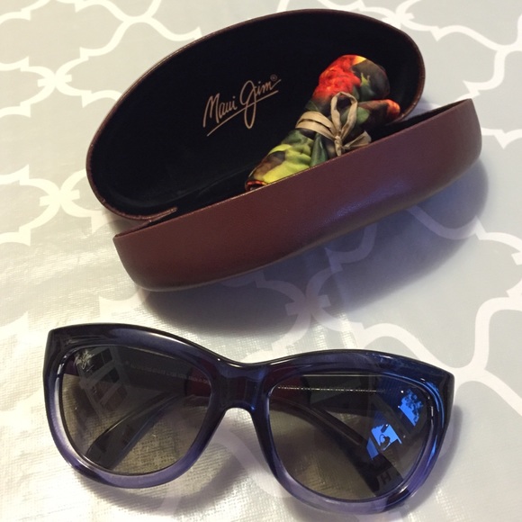 💥SOLD💥New Maui Jim cat eye sunglasses, polarized