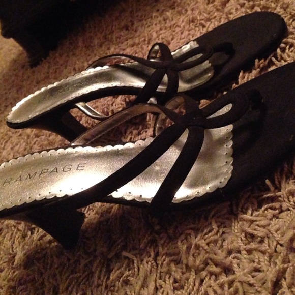 Black dress shoes