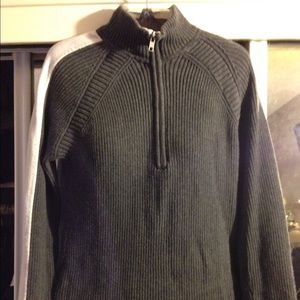 🌸🌹Calvin Klein Jeans Sweater🌺🌻