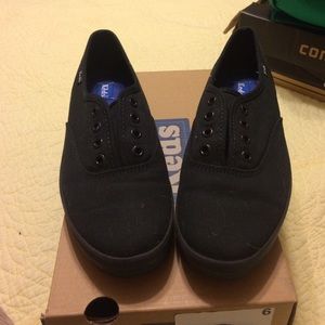 💥CH OX BLACK WOMEN's Ked's💥